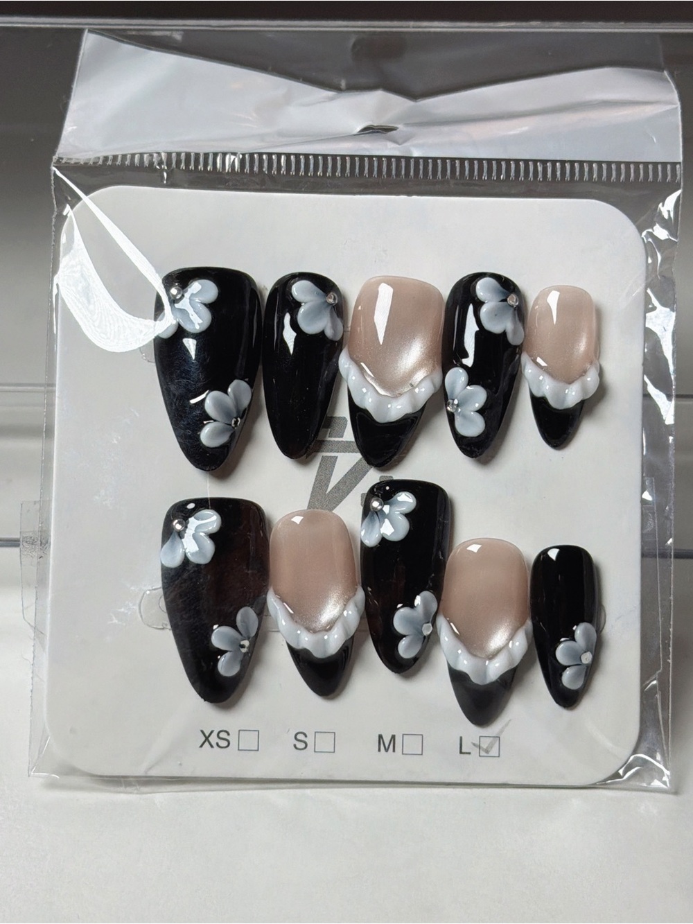 False Nail Set — Black & Nude Floral Press-Ons